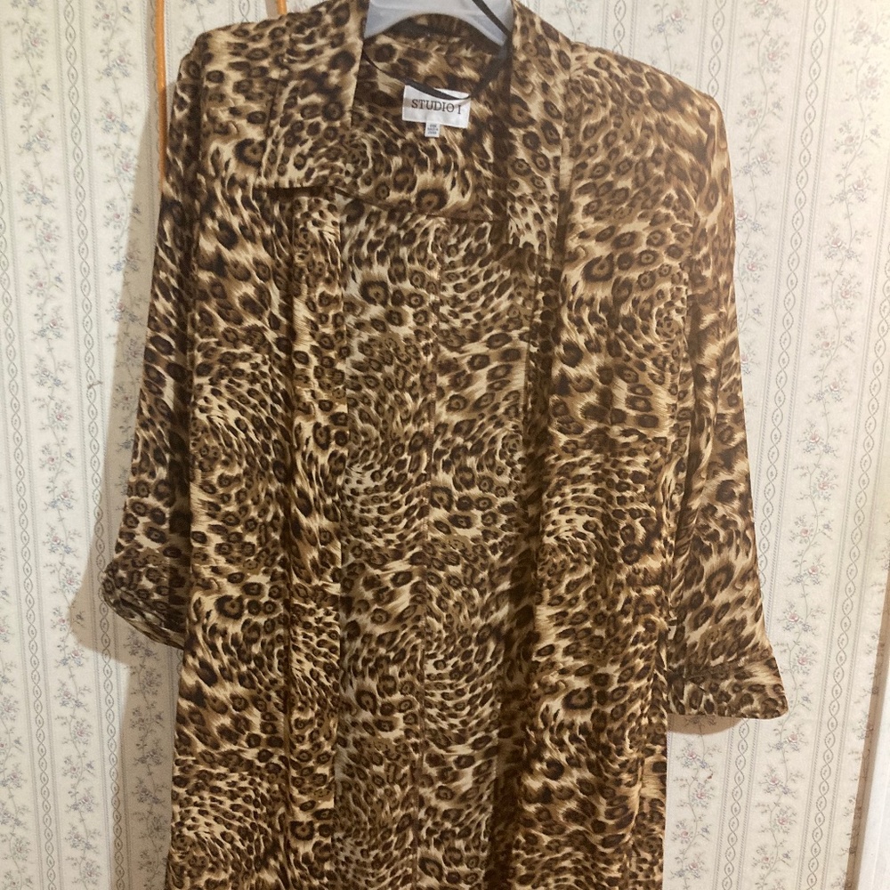 Animal print sheet cardigan